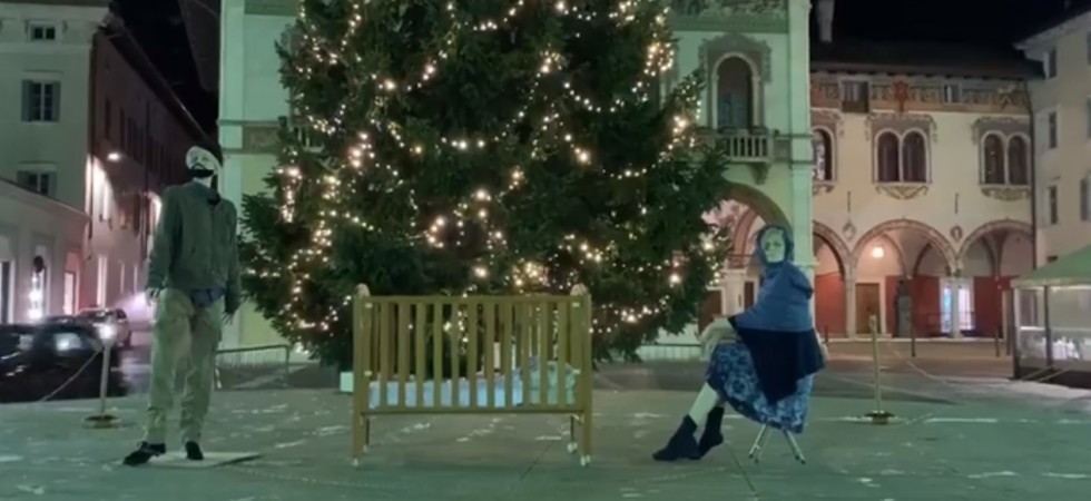 Immagine tratta dal video su Facebook Rovereto, Carollo ci riprova